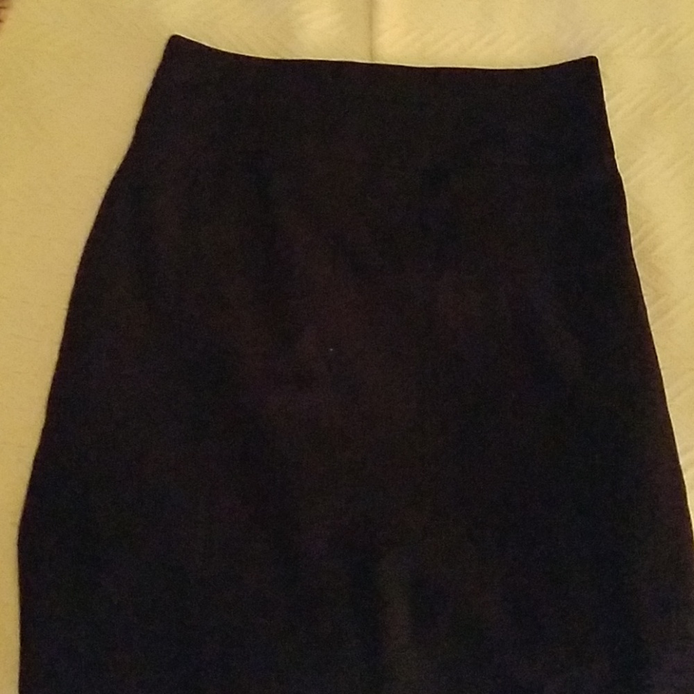 Black pencil skirt